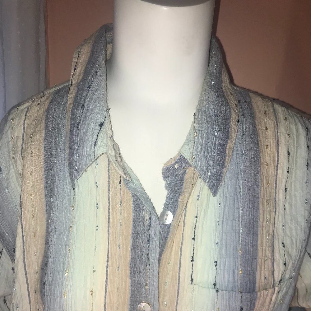 Multi Color Button down shirt - Picture 2 of 7